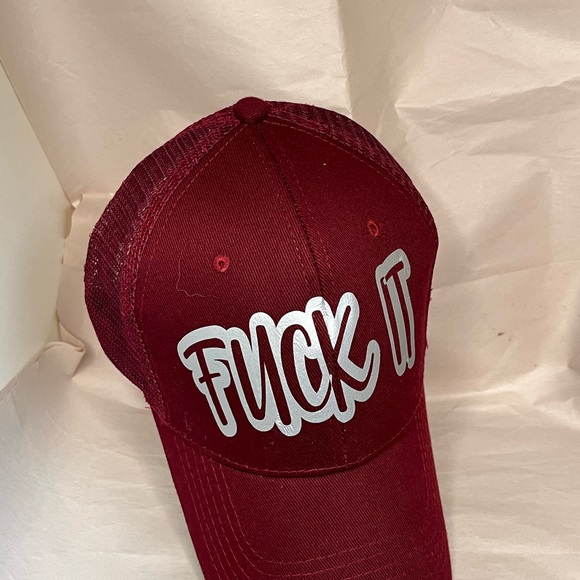 Red maroon trucker hat - Picture 7 of 13